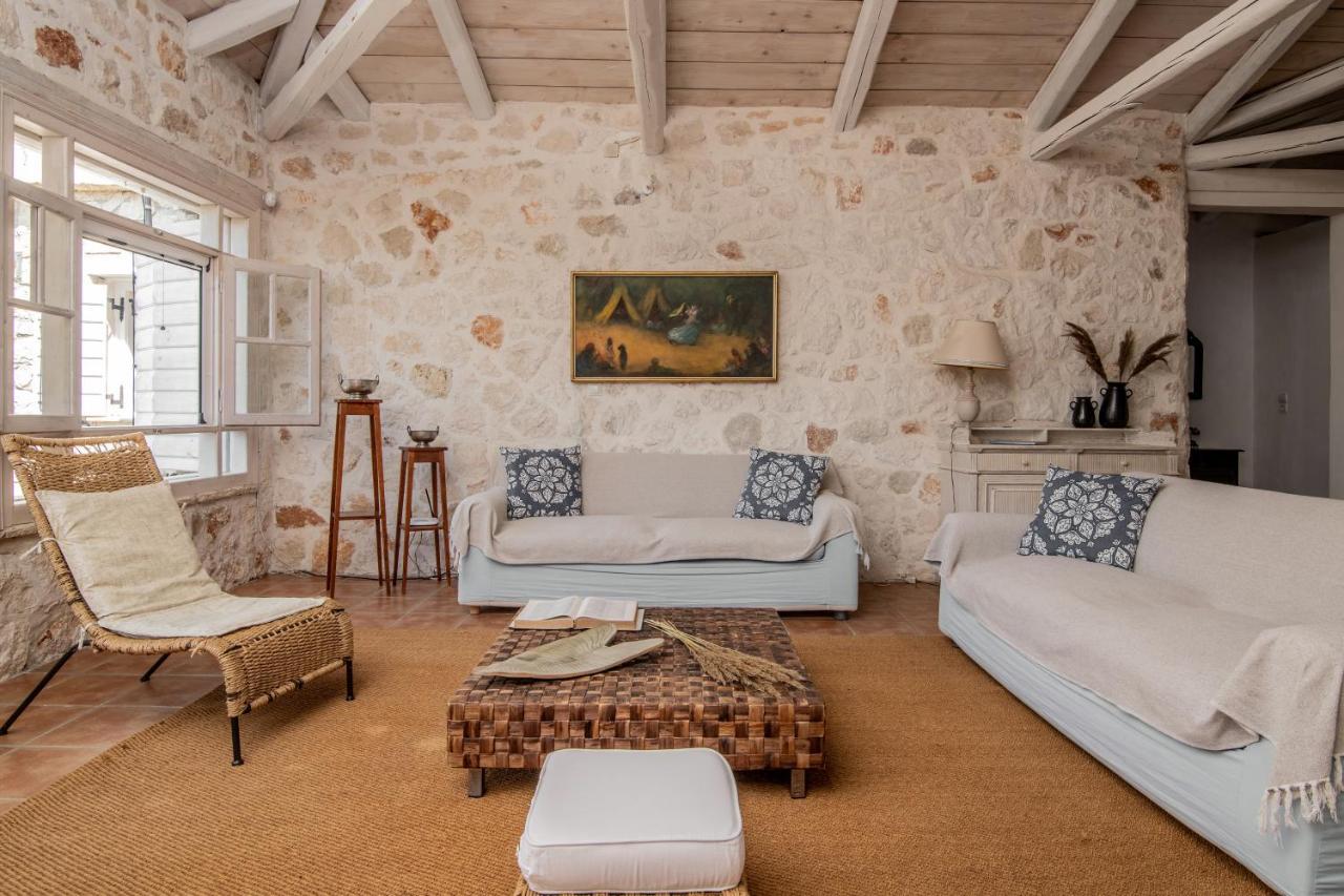 Villa In Pietra Kalamaras Makhairádhon エクステリア 写真