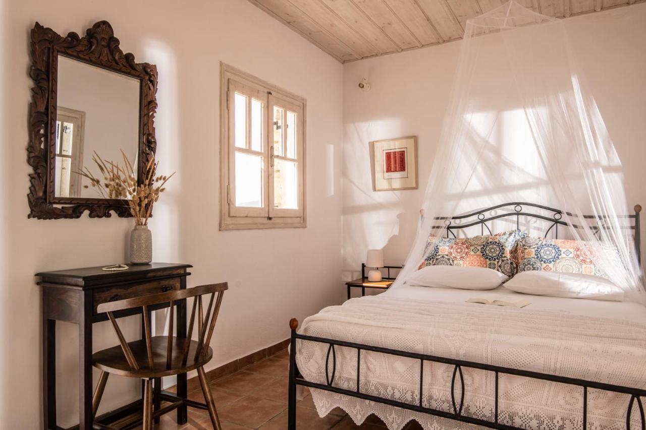 Villa In Pietra Kalamaras Makhairádhon エクステリア 写真