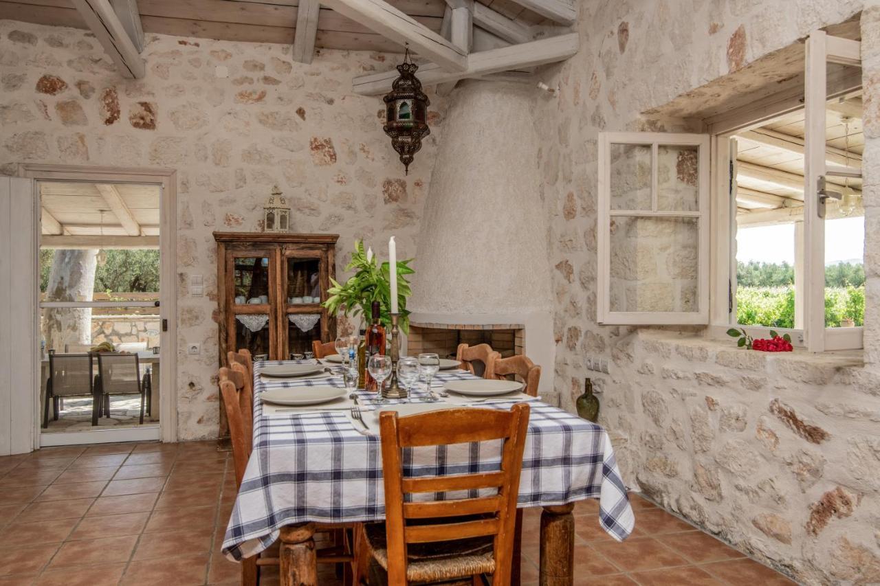Villa In Pietra Kalamaras Makhairádhon エクステリア 写真