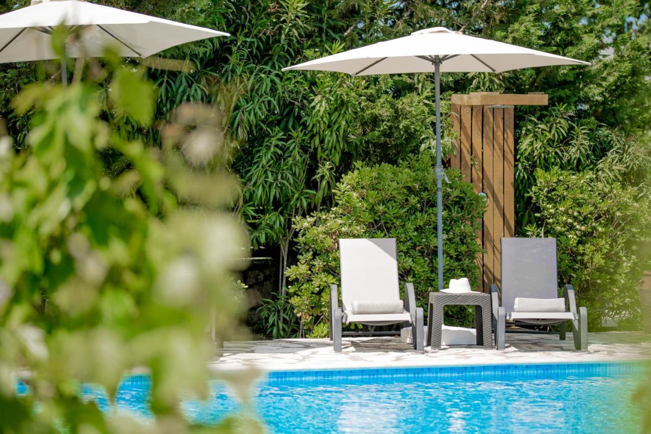 Villa In Pietra Kalamaras Makhairádhon エクステリア 写真